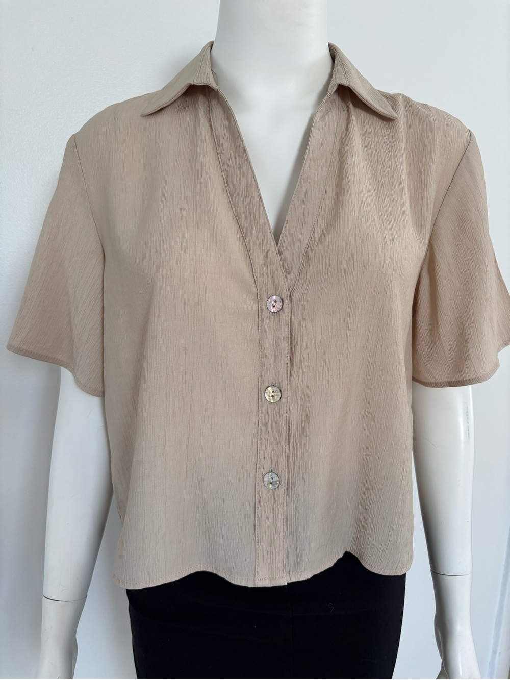 Zara Beige Short-Sleeve Button-Front Shirt